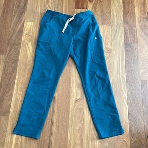 Yola Figs Skinny Scrub Pant PO 1596 in Medium